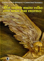 UM SENHOR MUITO VELHO COM UMAS ASAS ENORMES