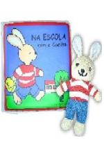 NA ESCOLA COM O COELHO